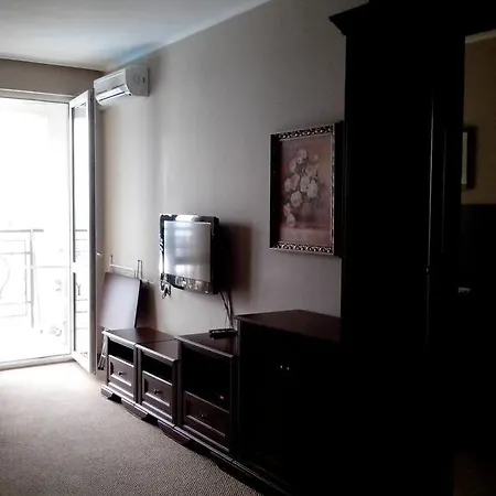 Private In An Apartament